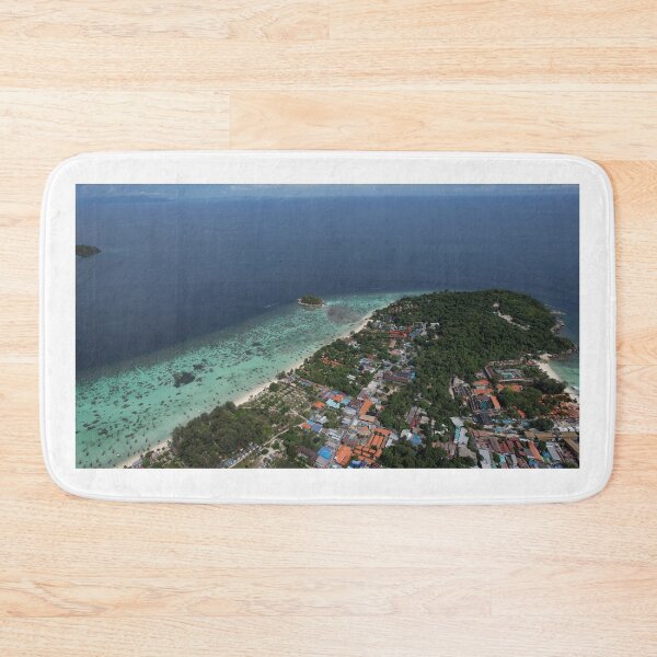 Artikelvorschau, Koh Lipe – Farbenfrohes Inselleben von oben entworfen und verkauft von TravelLensPro.