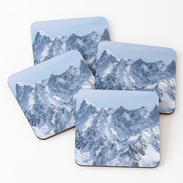 Aperçu de l'œuvre Aiguilles du massif du Mont Blanc créée et vendue par Two-Tickets-To.
