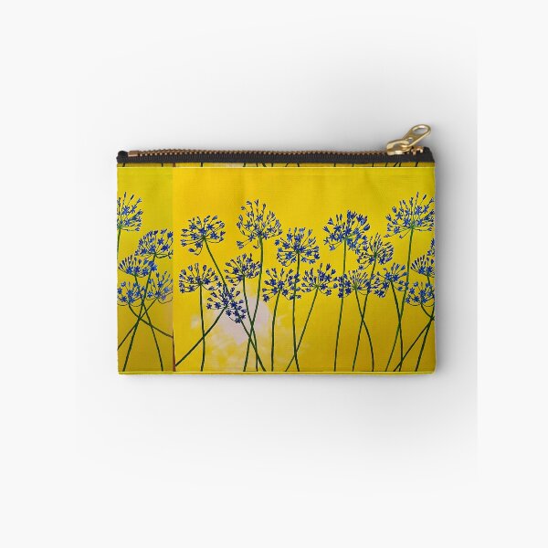 Aperçu de l'œuvre Agapanthe Sunshine créée et vendue par Ruth Breen Artwork .