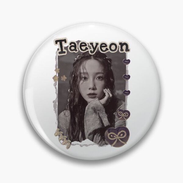 Artikelvorschau, Taeyeon Kpop Solo Künstler Scrapbook Collage Gemütliches Y2K Vintage Design entworfen und verkauft von HELL0WBELLO.