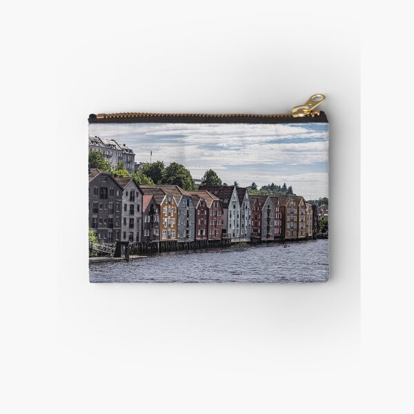 Artikelvorschau, Wunderschönes Trondheim entworfen und verkauft von Marylou Badeaux.