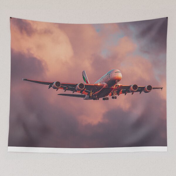 Artikelvorschau, Projektion des Rumpflayouts des Emirates Airbus A380 entworfen und verkauft von Skyframe Aviation.