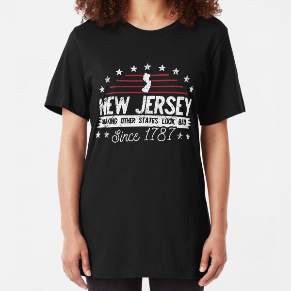 Cuidado con el mundo necesita más mercaderías T-shirt broma juego de palabras advertencia Cumpleaños Regalo de Moda