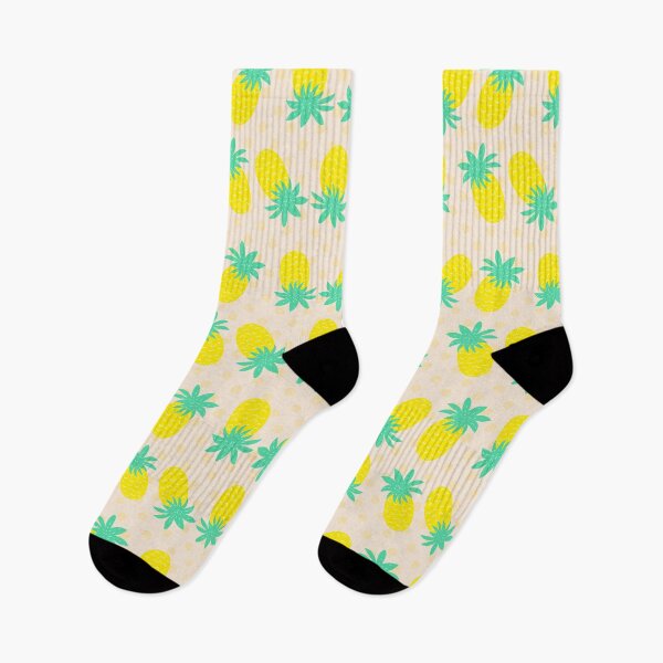 Artikelvorschau, Tropisches Ananas-Tupfenkissen entworfen und verkauft von FestivityFinds.