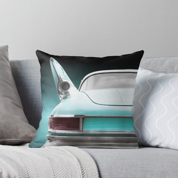 Aperçu de l'œuvre Aileron arrière de voiture classique turquoise créée et vendue par Beate Gube.
