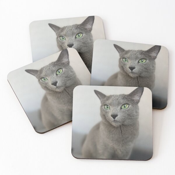 Artikelvorschau, Porträt einer Russisch Blauen Katze – Anmutige grüne Augen entworfen und verkauft von SilverBlueCat.