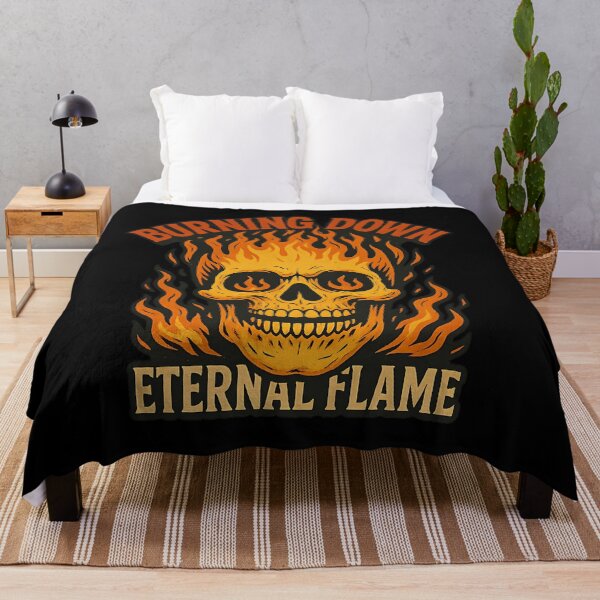 Artikelvorschau, Burning Down Skull Ewige Flamme – Feuriges Vintage Halloween entworfen und verkauft von BloomOfDesign.
