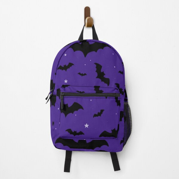 Artikelvorschau, Niedrige Winkelansicht von Fledermäusen von Halloween, die über violettem Himmel mit Sternen fliegen, nahtlosem Musterhintergrund entworfen und verkauft von juoctaviniarts.