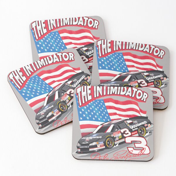 Artikelvorschau, Kultiges Rennauto mit der Nummer 3 – Motorsport-Design mit amerikanischer Flagge entworfen und verkauft von chatmonalejan.