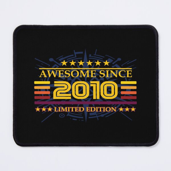 Artikelvorschau, Awesome since 2010 Limited Edition – Jahrgangs Design entworfen und verkauft von RetroMaritalArt.