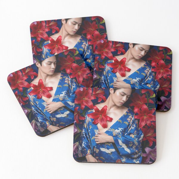 Artikelvorschau, Sinnlicher tätowierter asiatischer Mann im Kimono mit Lilien #10 entworfen und verkauft von Atlas Kai.