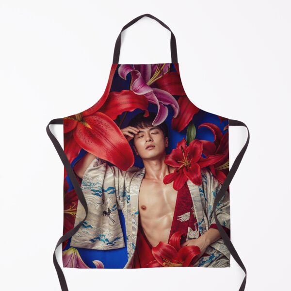 Artikelvorschau, Sinnlicher tätowierter asiatischer Mann im Kimono mit Lilien #12 entworfen und verkauft von Atlas Kai.