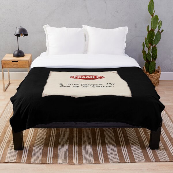 Item preview, Acabo de dejar a mi hijo en la universidad designed and sold by ChearshiPrints.