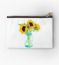 Sonnenblumen in einem Vintage Blue Mason Jar Täschchen