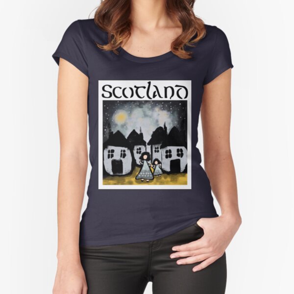 Fitted Scoop T-Shirt