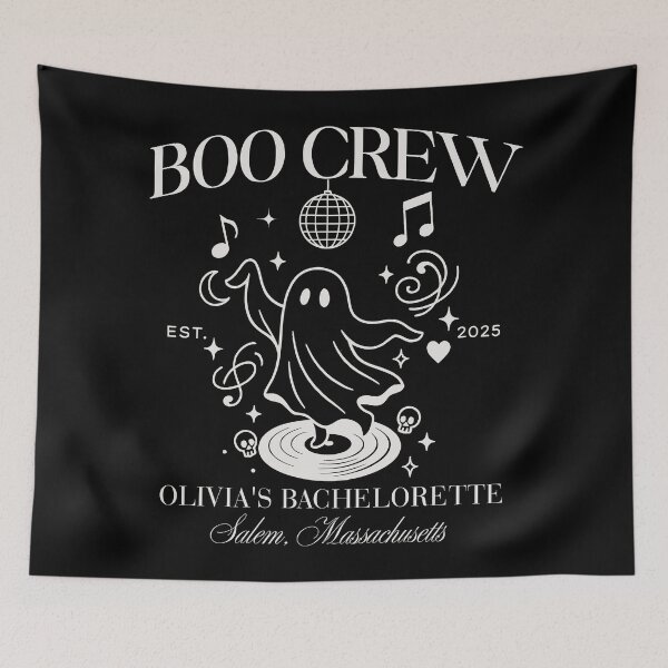 Artikelvorschau, Last Boo, Halloween Geist Junggesellinnenabschied Shirts, Boo Crew Tee, Brautparty entworfen und verkauft von SaboCollita.