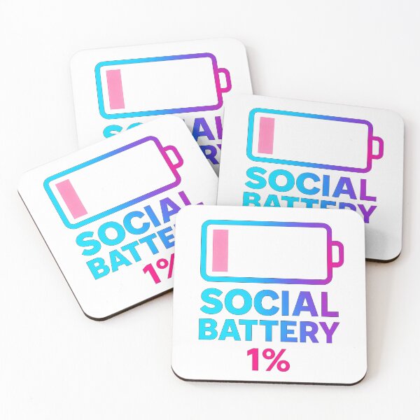 Aperçu de l'œuvre Social Battery 1% – Funny Introvert Quote Design créée et vendue par RouniBoutique.