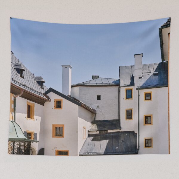 Artikelvorschau, Fassade und Fenster der Festung Hohensalzburg – Salzburg, Österreich entworfen und verkauft von RastislavS.