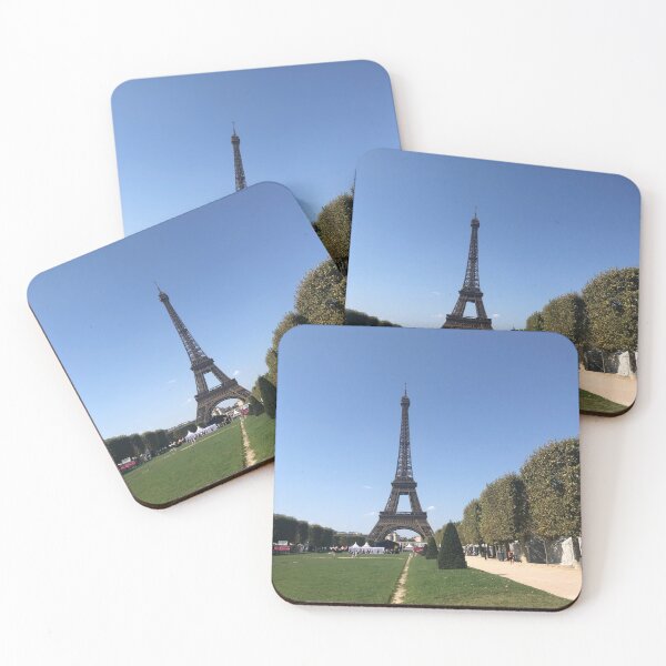 Aperçu de l'œuvre Tour Eiffel créée et vendue par shatiaslove.