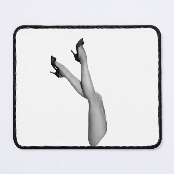 Aperçu de l'œuvre Jambes rétro en talons créée et vendue par LineArtForYou.