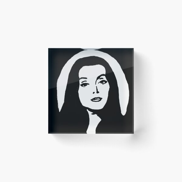 Artikelvorschau, Morticia entworfen und verkauft von Chad's Fresh Art.