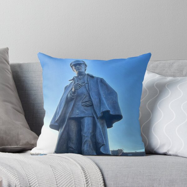 Item preview, Sherlock Holmes statue designed and sold by Ponted.