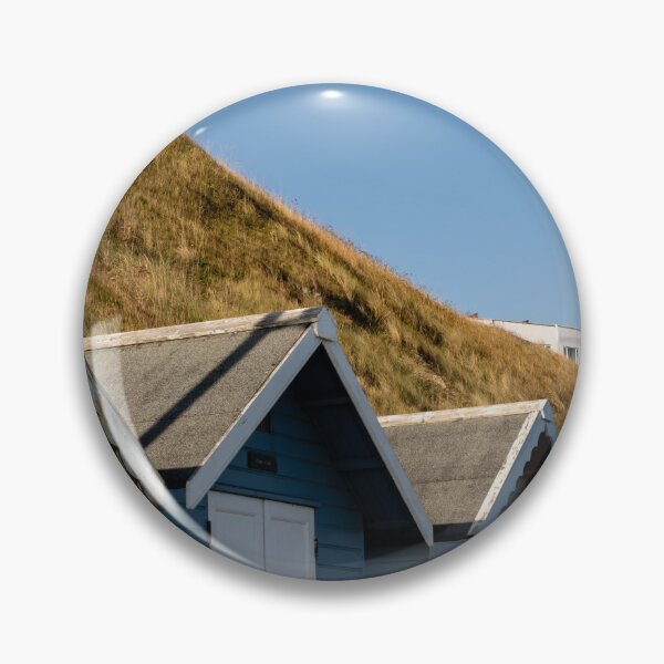 Artikelvorschau, Reihe von Strandhütten entlang der Promenade von Sheringham entworfen und verkauft von yackers1.