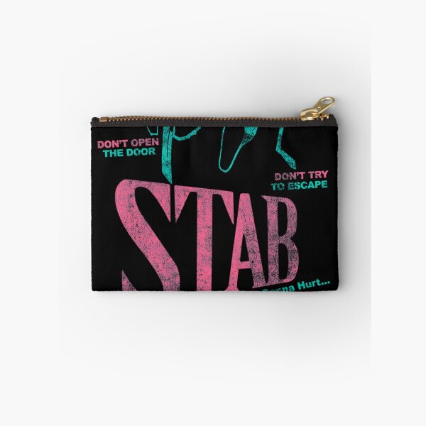 Aperçu de l'œuvre Stab (Horreur de style vintage) créée et vendue par FredericaNeal8.