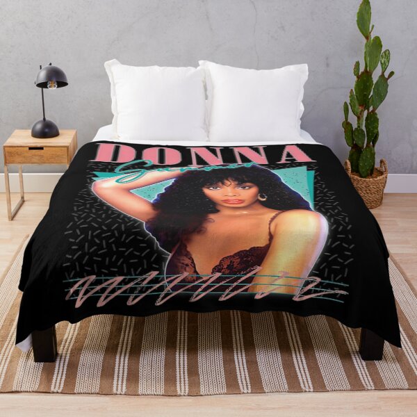Artikelvorschau, Fan-Art-Design im Retro-Stil von Donna Summer entworfen und verkauft von perronxrkecia.
