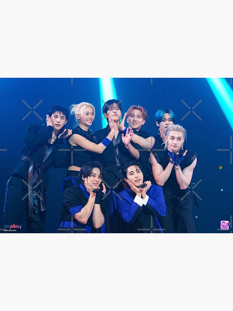 Stray Kids Karma Ceremony lovestay hearts SKZ ot8 group image