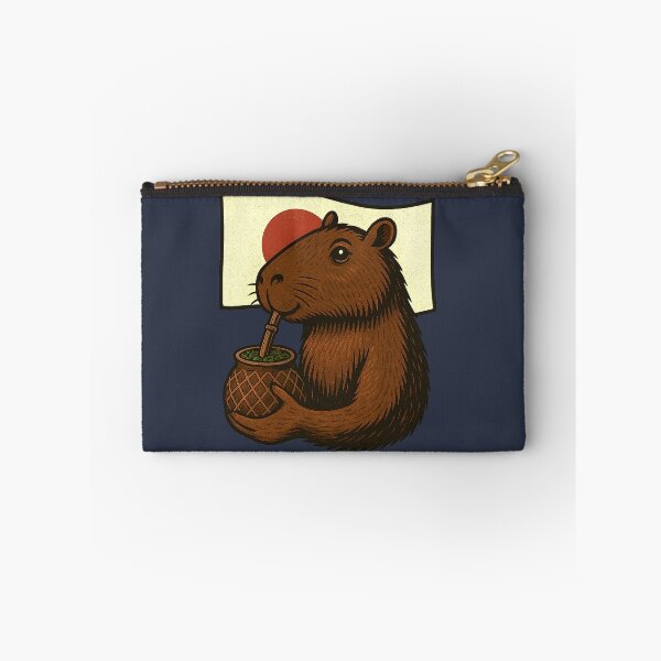 Artikelvorschau, Süßes Capybara trinkt Yerba Mate – Japan Flag Edition entworfen und verkauft von flamini.