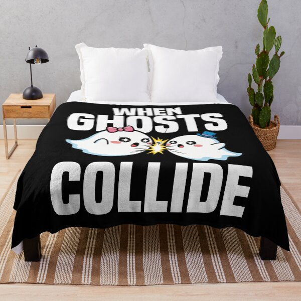 Artikelvorschau, WENN GEISTER KOLLIDIEREN - GEISTER-HALLOWEEN entworfen und verkauft von KEF Custom.