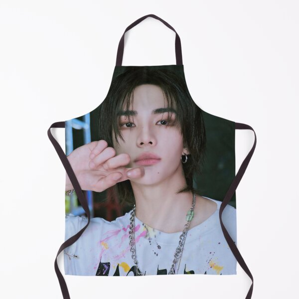 Artikelvorschau, Hyunjin Stray Kids CEREMONY Fotoshooting Magazin Cover Fotokarte Vampir Karma DominATE ätherisches Boyfriend Material SKZ Kpop entworfen und verkauft von Kpop-Noona.