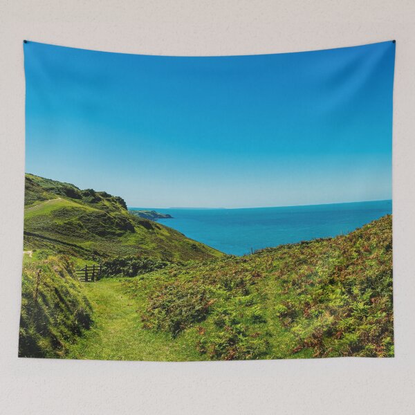 Artikelvorschau, Blau und Grün, ein Blick auf Lundy – Ilfracombe, North Devon. entworfen und verkauft von Love where you live.