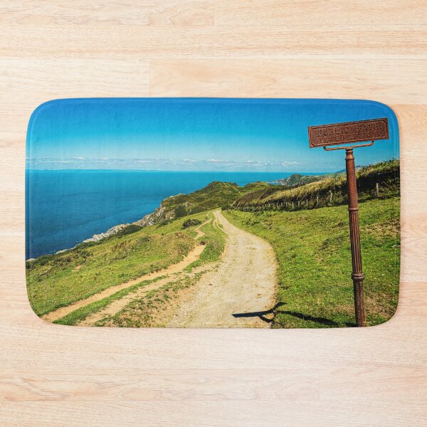 Artikelvorschau, Blick von den Torrs nach Wales – Ilfracombe, Nord-Devon. entworfen und verkauft von Love where you live.