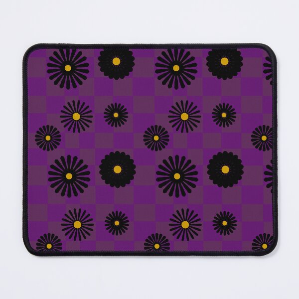 Artikelvorschau, Lila und pflaumenfarbene Karos mit schwarzen Blumen entworfen und verkauft von JaygiesDesign.