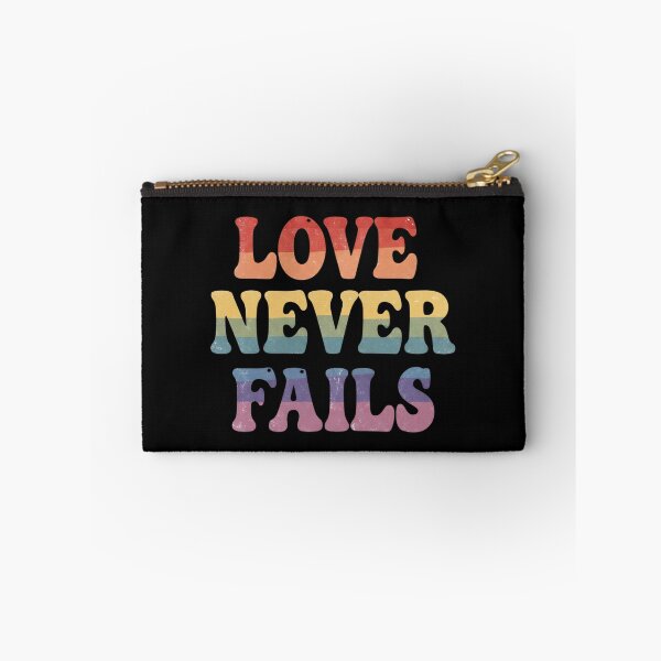 Item preview, Camiseta retro vintage "El amor nunca falla" designed and sold by MofazStyle.