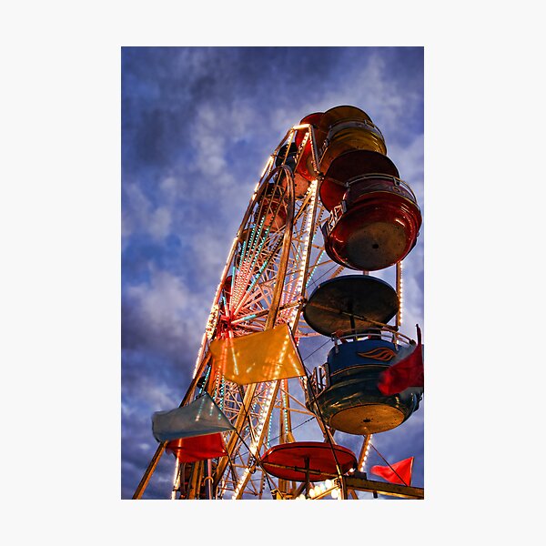 Artikelvorschau, The fairs in town entworfen und verkauft von Jason  Burris.