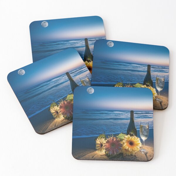 Artikelvorschau, Wein und Blumen am Strand entworfen und verkauft von Designs by Helen.
