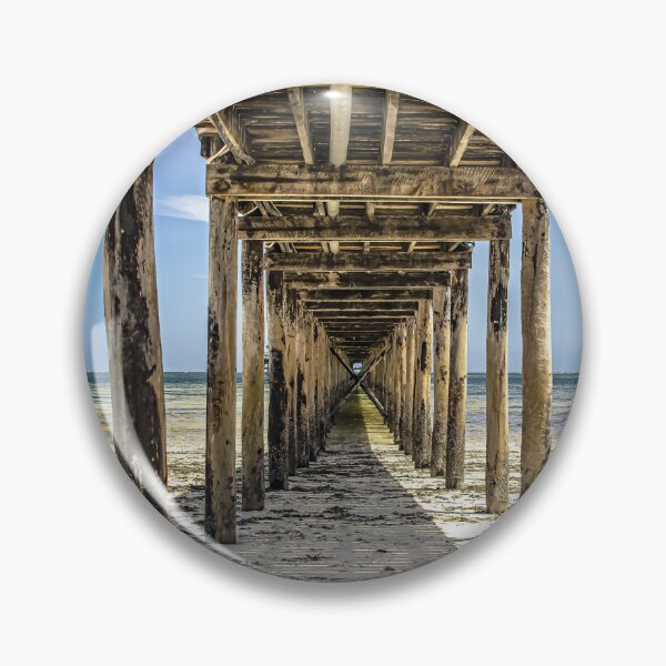 Artikelvorschau, Hölzerne Pier Sansibar Tansania tropischen Strand Fotografie entworfen und verkauft von Amanda's Factory.