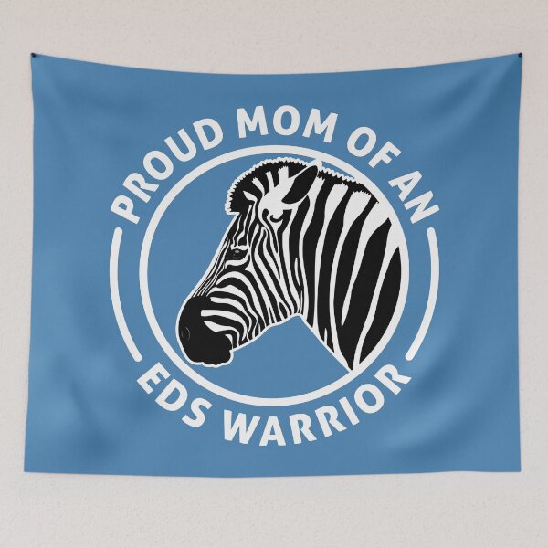 Aperçu de l'œuvre Fière maman d'un guerrier atteint du syndrome d'Ehlers-Danlos - Élever un zèbre féroce créée et vendue par Designs by Jesabee.