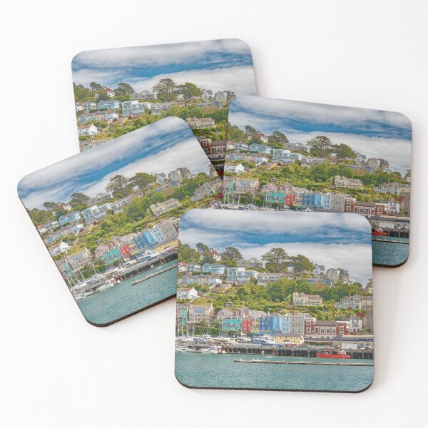 Aperçu de l'œuvre Panorama de Kingswear et de ses maisons colorées vu depuis Dartmouth dans le Devon créée et vendue par John Gilham - Landscape Photography.