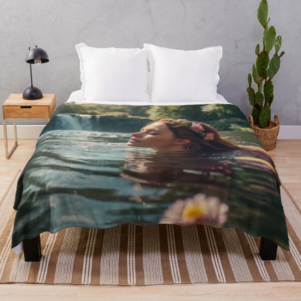 Artikelvorschau, Timeless Grace: Victorian Lady in the River entworfen und verkauft von BlareBlare.