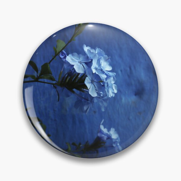 Item preview, Flor azul sobre fondo azul designed and sold by msro1.