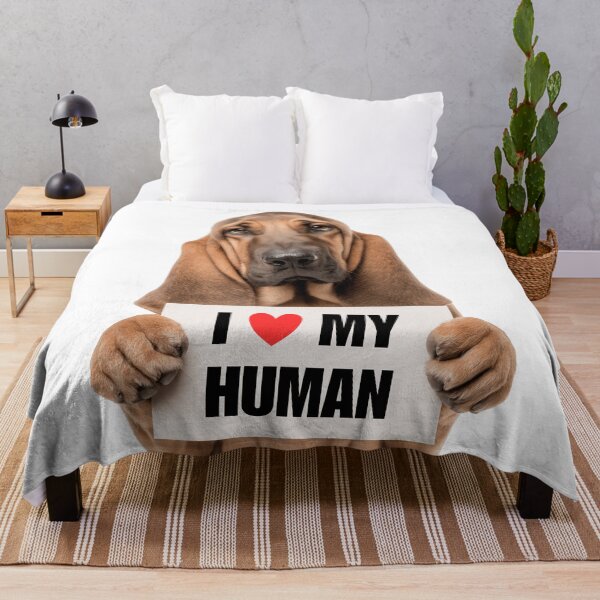 Artikelvorschau, Süßer Bloodhound mit Schild „Ich liebe meinen Menschen“ entworfen und verkauft von LazyOwlStore.