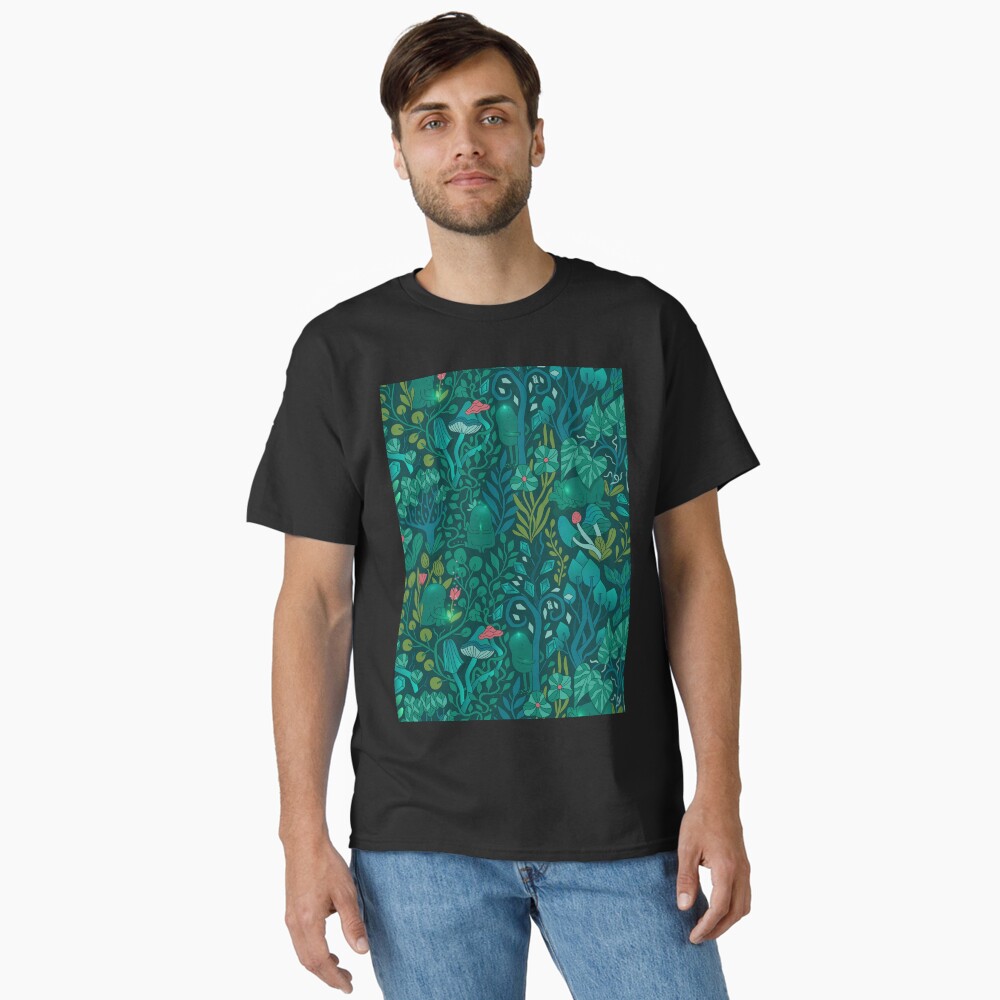 Aperçu de l'œuvre T-shirt classique créée et vendue par kostolom3000.