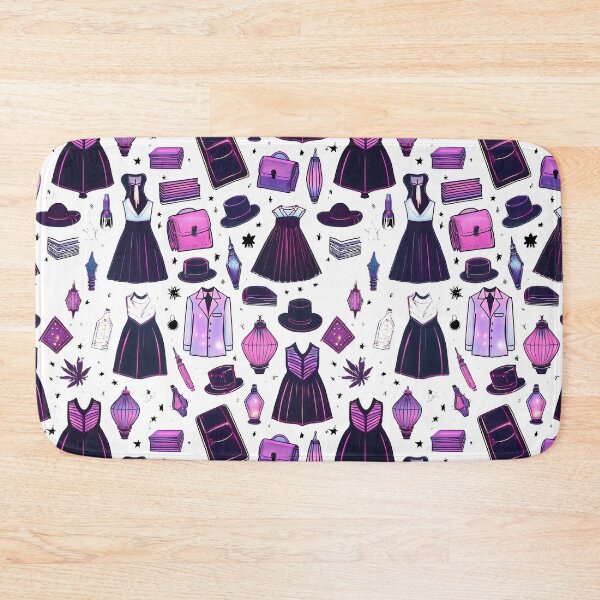 Artikelvorschau, Glamour Spell Kissen – Vintage Couture Fantasy Pop Art Home Décor Kissen entworfen und verkauft von tee.crush.