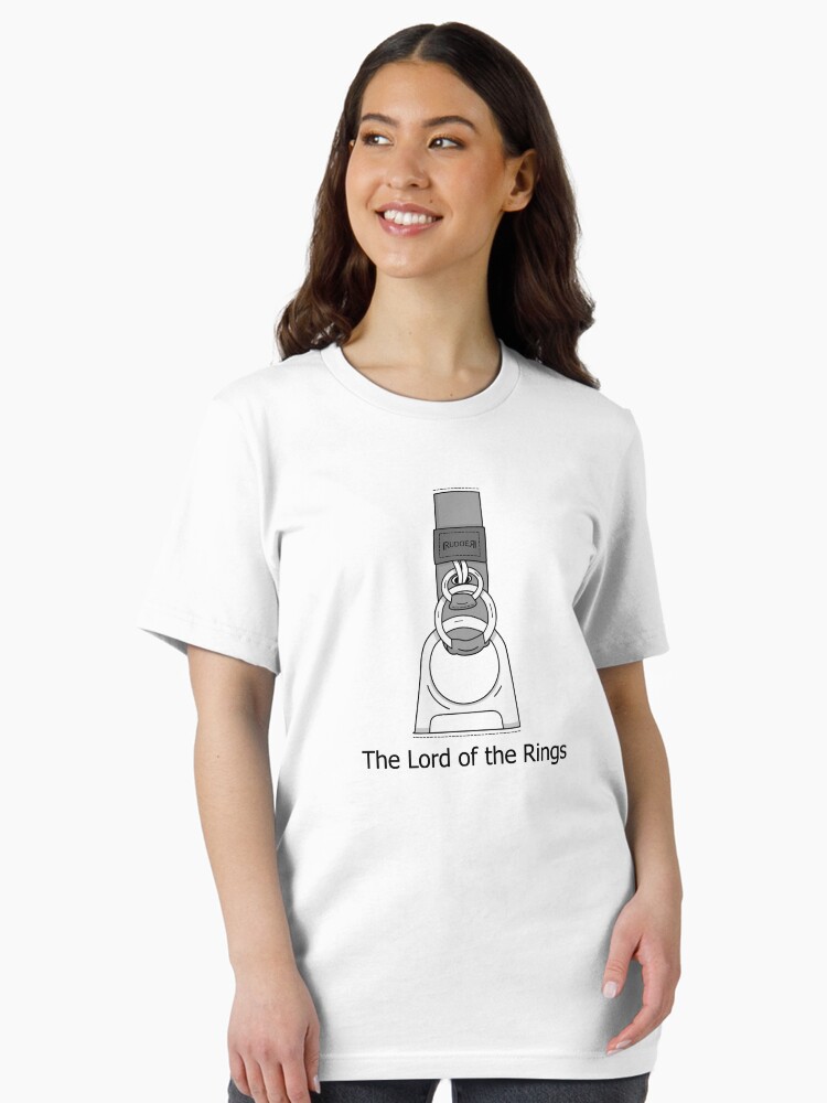 Aperçu 2 sur 7. T-shirt essentiel avec l'œuvre Le seigneur du système 3 anneaux créée et vendue par gstavors.