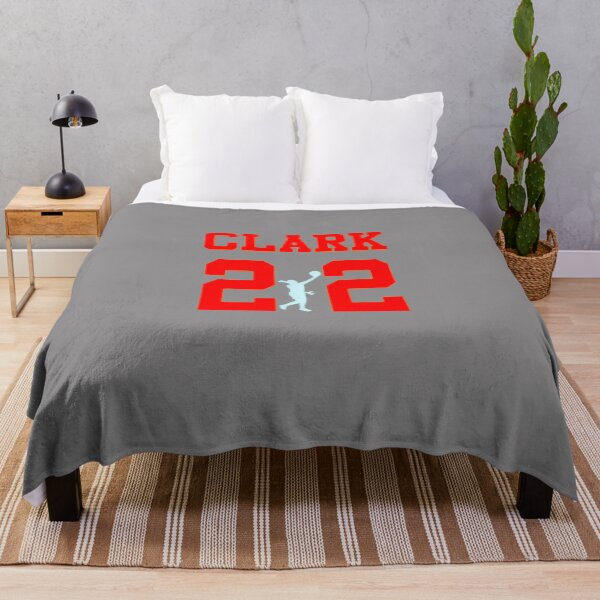 Artikelvorschau, CAITLYN-CLARK-22-IOWA-GIRL-T-SHIRT entworfen und verkauft von ChristinaRWashi.