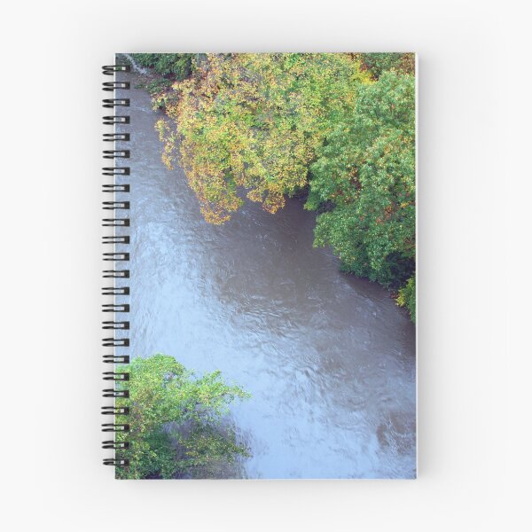 Artikelvorschau, Ein Creek fließt durch ihn entworfen und verkauft von Cora Wandel.